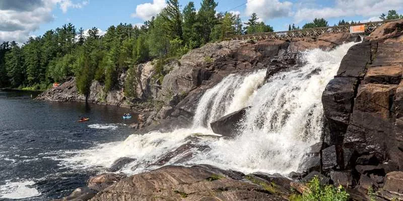 Muskoka Falls, Muskoka